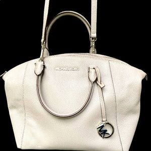 Michael Kors/ women purses/women bags/excellent bags/cheap purse/hand bags/👛/💼